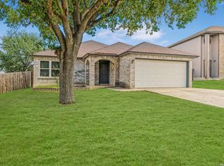 8015 Chestnut Gate Dr, Converse, TX 78109