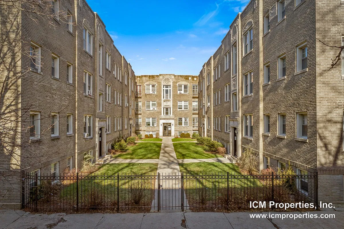 2 bed, $2,525 — Photo 3