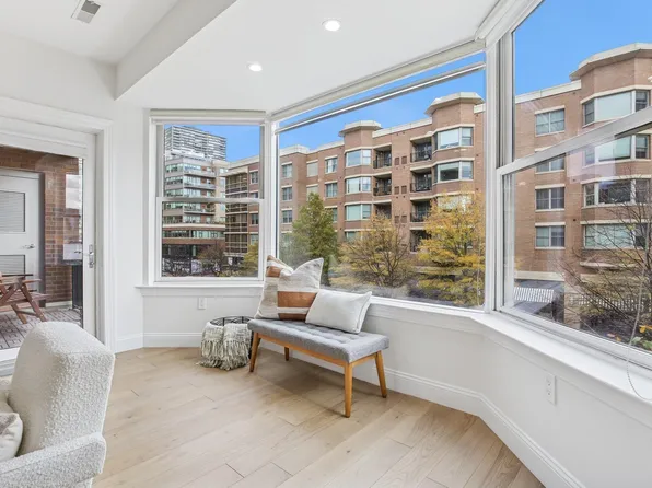 22 Avenue At Port Imperial image 20 of 34