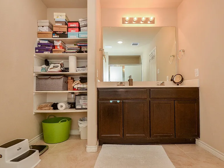 9426 Barton Xing — Photo 19