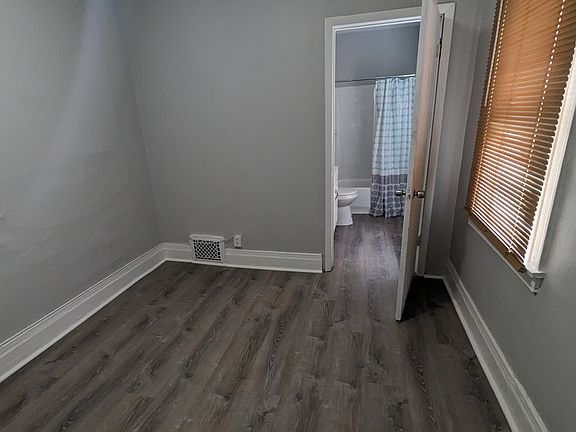 3rd image of 2237 Cudaback Ave #2