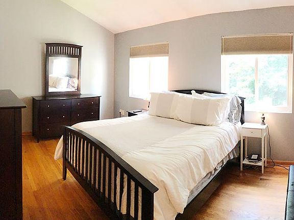 4th image of 5 Euclid Ave APT 205