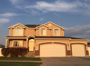 8253 S Farm Oak Ct, West Jordan, UT 84081
