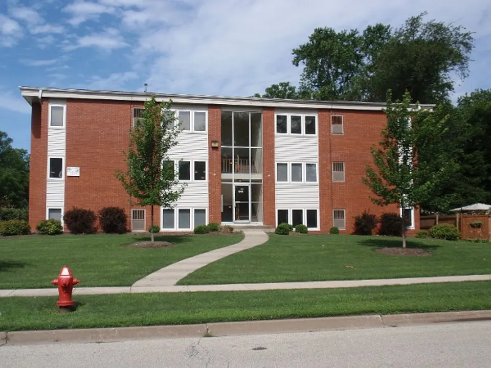 807 N Fell Ave #6