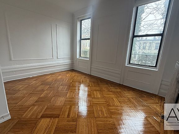 3rd image of 399 Saint Johns Pl APT 1