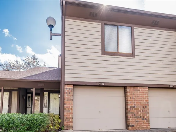 4539 Saint James Cir NW, Canton, OH 44708