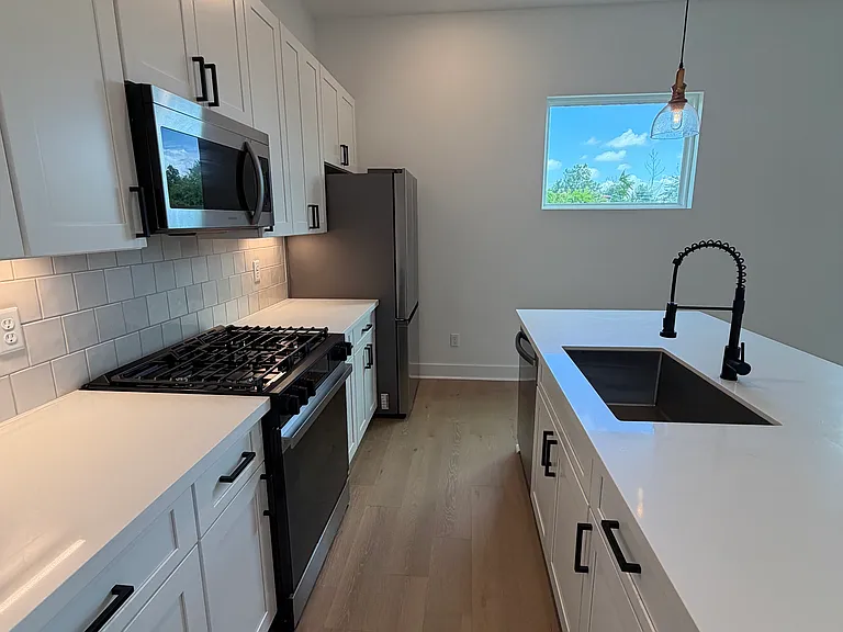 5815 Highland Sky Ln — Photo 6