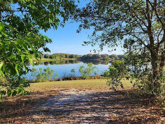 3rd image of 36717 BARRINGTON DRIVE LOT 39