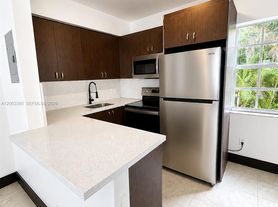 551 NE 62nd St, Miami, FL