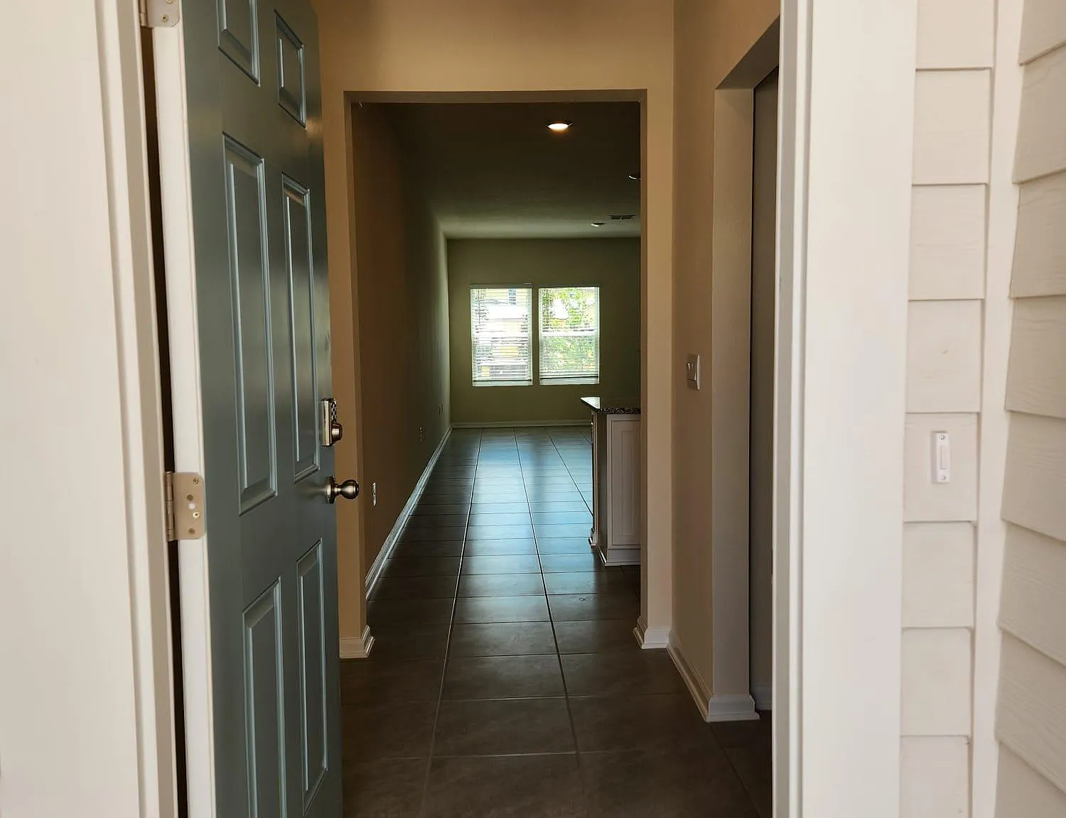 602 Coastline Way — Photo 2