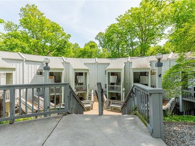 10118 Iron Mill Rd, North Chesterfield, VA, 23235
