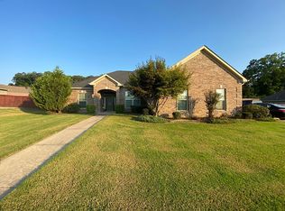 1115 Nature Way Dr, Benton, AR 72019