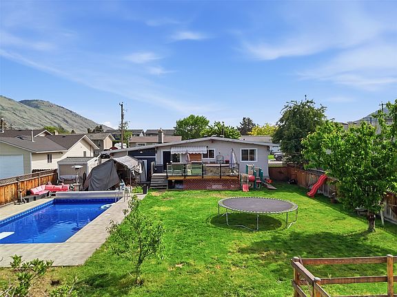 4th image of 834 Bebek Rd