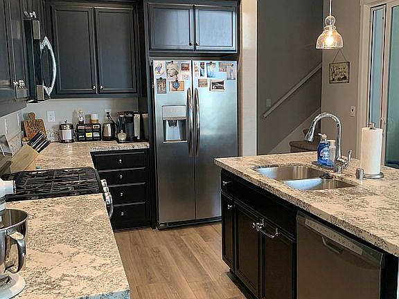 4th image of 3202 Crane Ln