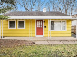 920 Palmer Ave, Kalamazoo, MI 49001