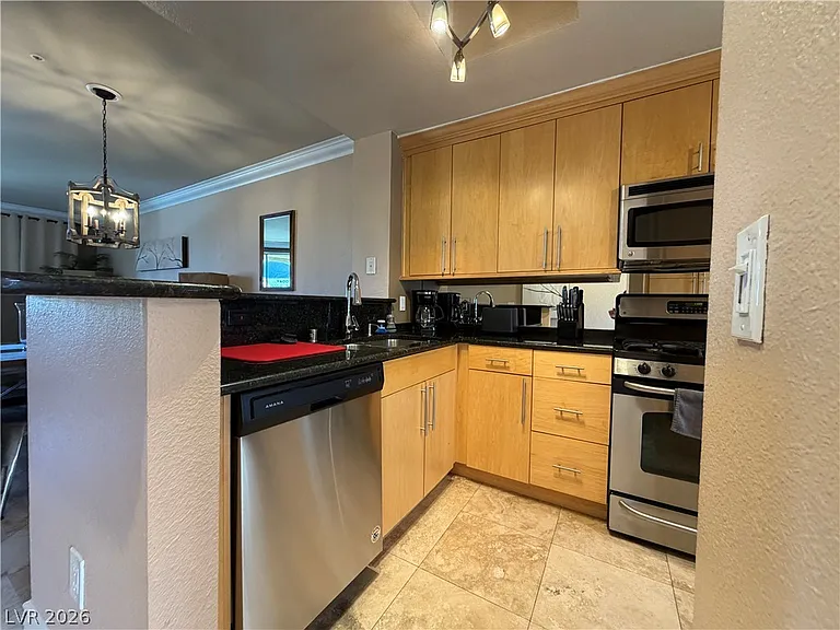 210 E Flamingo Rd #426 — Photo 4