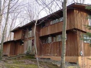 18 Richter St, Randolph, NJ 07869