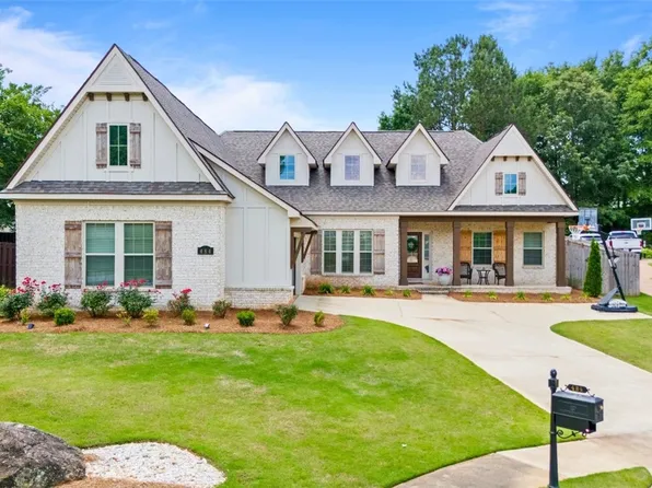 484 Bennington Ct, Auburn, AL 36830