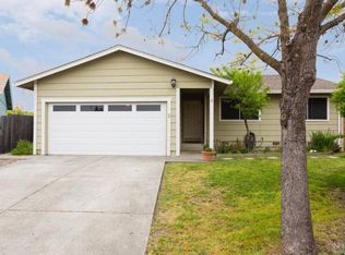 537 Courtyard Cir, Santa Rosa, CA 95407