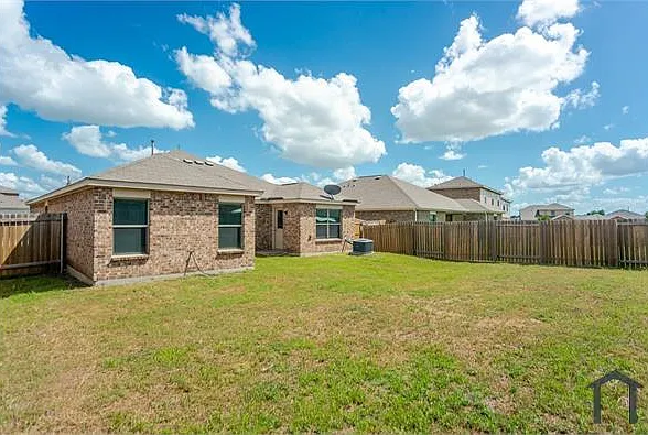 3107 Angus Dr — Photo 29