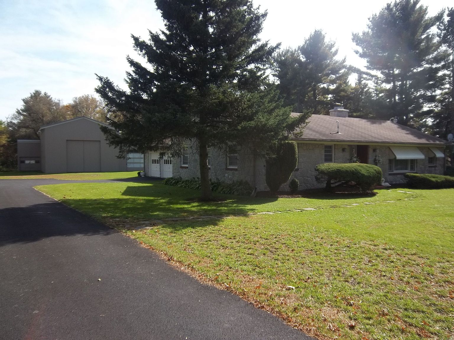 376 Windfall Rd, Utica, NY 13502 Zillow