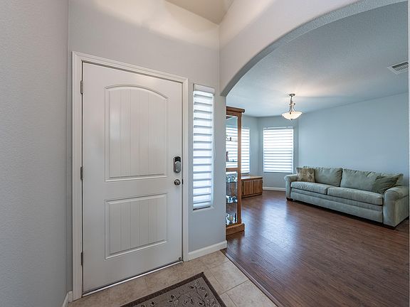 3rd image of 1727 W Hopkins Drive