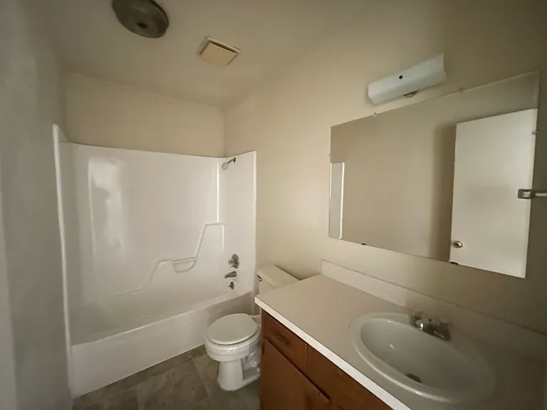 228 Hold Street — Photo 13