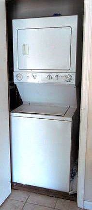 In unit Washer/Dryer