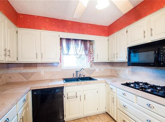 3rd image of 500 Kathy Dr