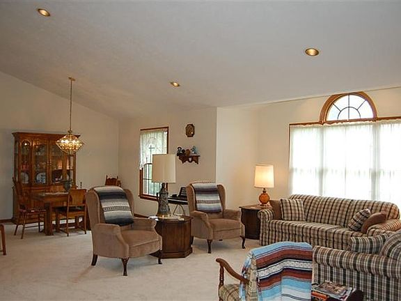 3rd image of 2886 Cobblestone Crossing Ct