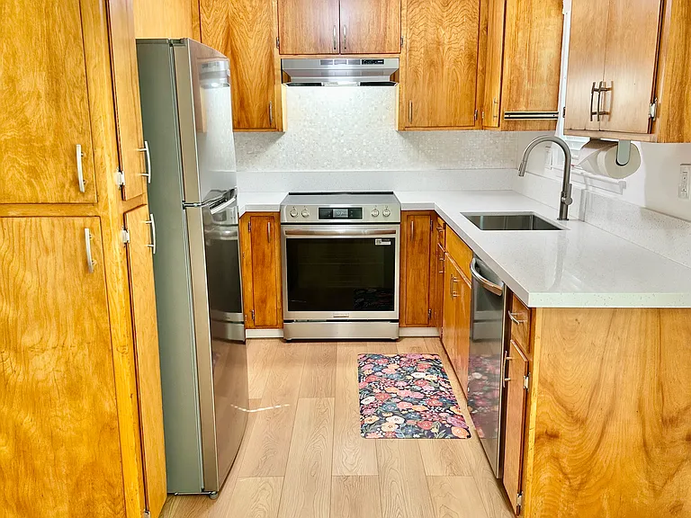 Kitchen w/Quartz Countertops, Kraus Stainless Steel Sink & Faucet, Frigidaire Stainless Steel Range, Refrigerator & Dishwasher