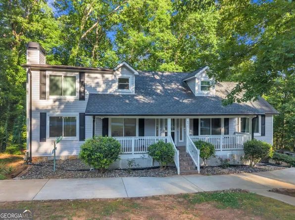 8804 Willow Creek Ct, Douglasville, GA 30135