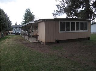 239 N Locust Ln, Sisters, OR 97759