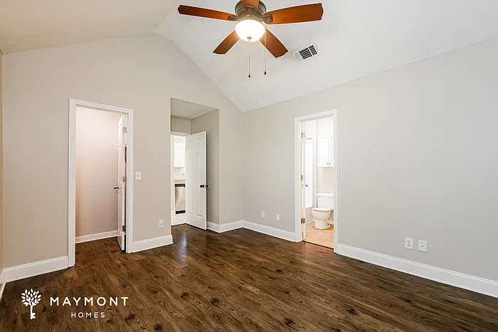 2038 Red Oak Dr — Photo 10