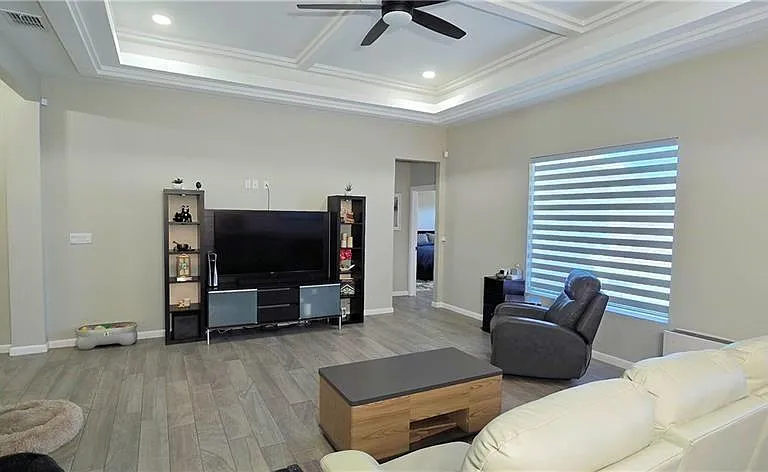 2816 Kilgore Ave — Photo 6