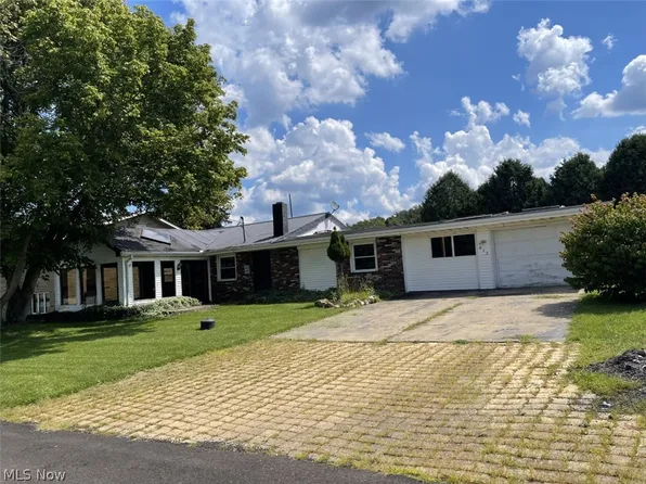 812 Peace Point Rd, Buffalo, WV 26032