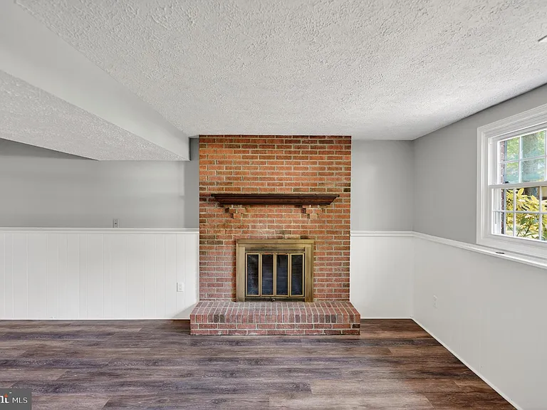 3079 Dorsey Ct — Photo 3