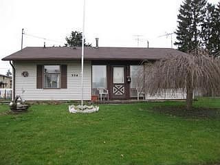 1st image of 554 Seneca Dr