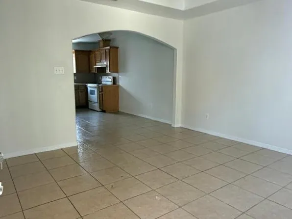 803 W Emerald Dr APT D, Pharr, TX 78577