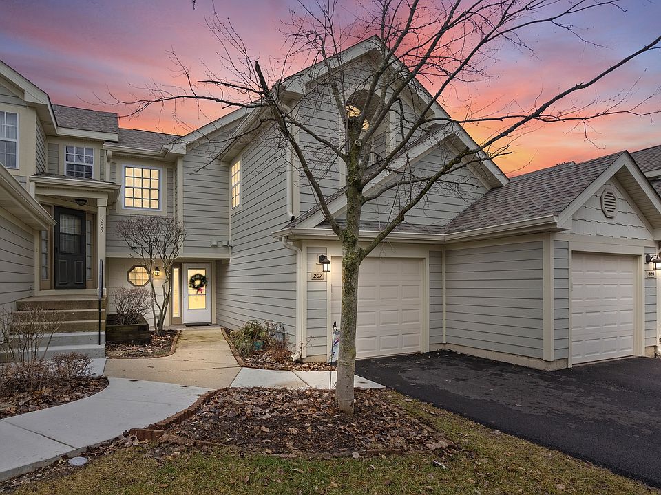 1st image of 207 W Hamilton Dr