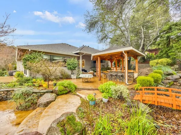 3151 Knollwood Dr, Cameron Park, CA 95682