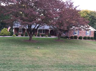 16 Georgian Cir, Newark, DE 19711