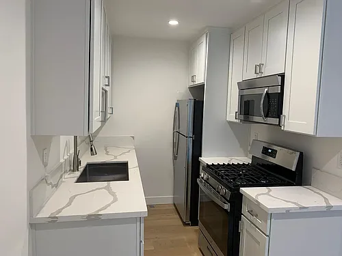770 N Hill Pl #3 Photo 1