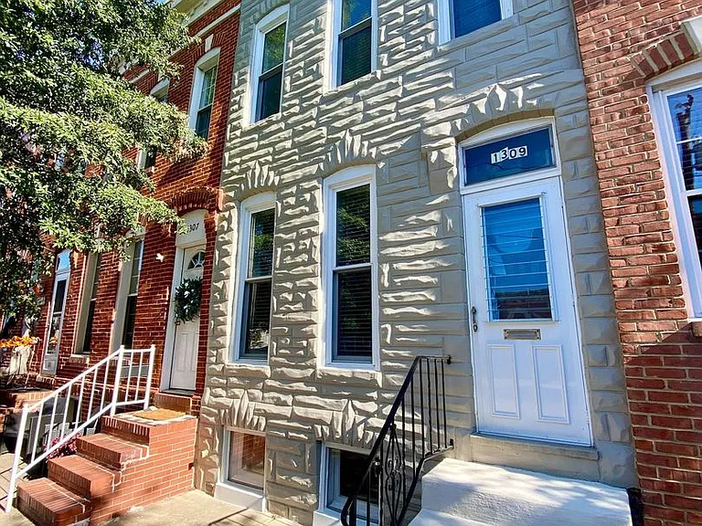 1309 Hull St — Photo 1