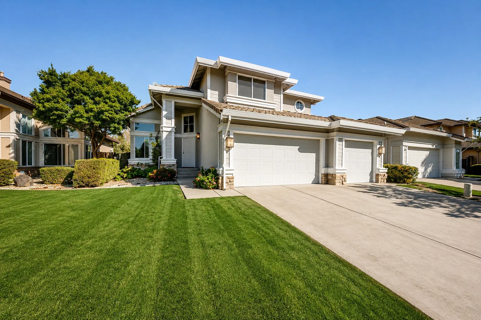 Zinnia Way, Elk Grove — Photo 1