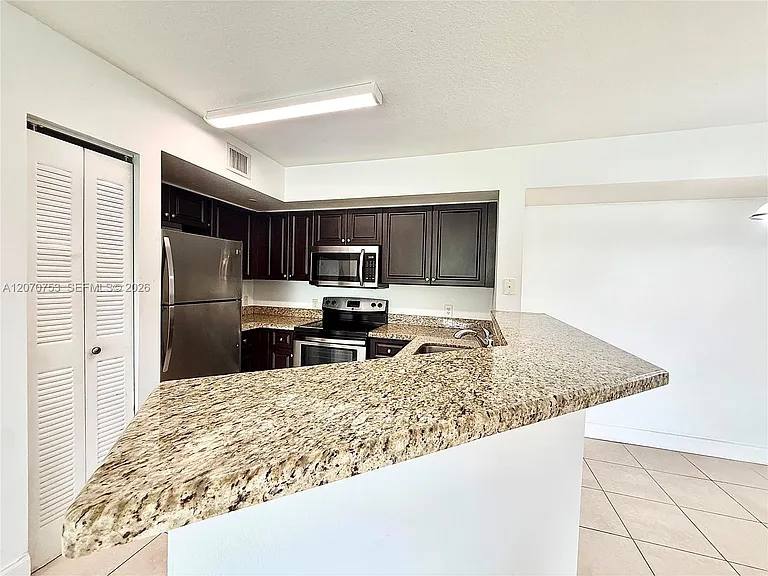 4171 San Marino Blvd #102 — Photo 8