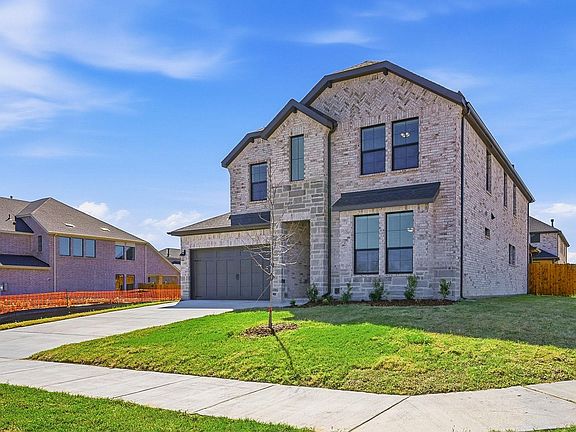 3rd image of 105 Rita Dr