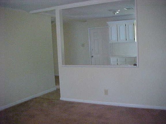 5th image of 163 W Boulevard St