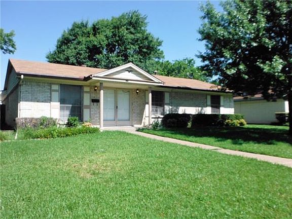 3rd image of 2509 Greenhill Dr