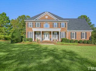 201 Magnolia Cir, Clayton, NC 27527